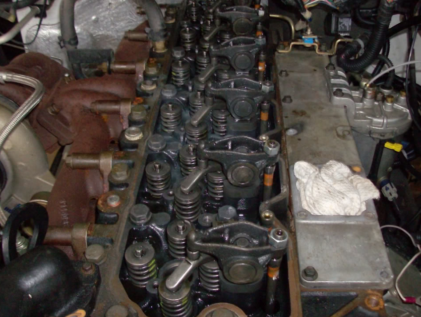 5.9 Cummins injectors