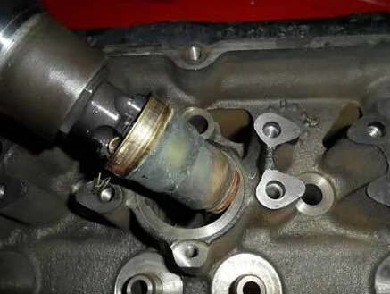 Cummins injector cup installation