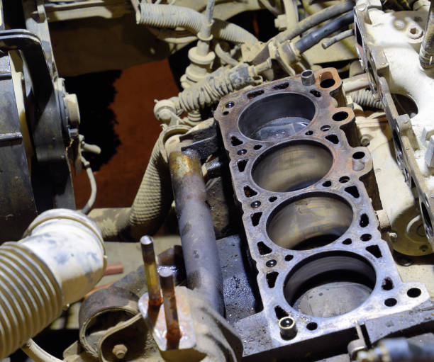The cylinder block of the four-cylinder engine